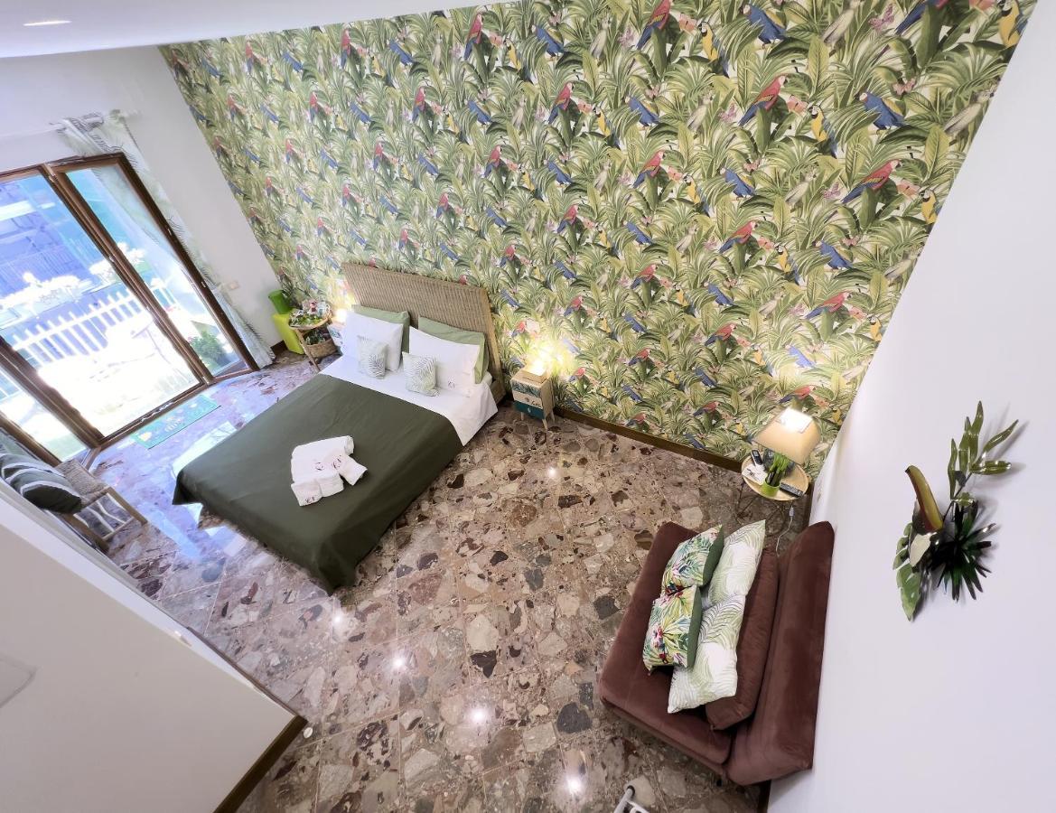 サレルノ Casa Nina Deluxe Bed & Breakfast エクステリア 写真